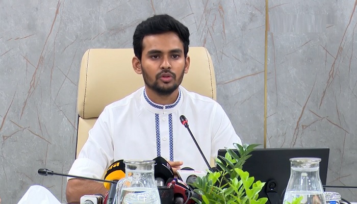 পদত্যাগের প্রস্তুতি নিচ্ছি: উপদেষ্টা আসিফ মাহমুদ পদত্যাগের প্রস্তুতি নিচ্ছি: উপদেষ্টা আসিফ মাহমুদ