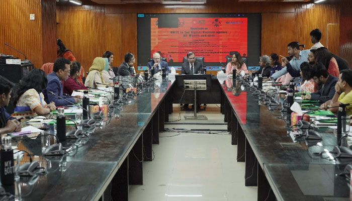 অনলাইন সহিংসতা প্রতিরোধে শক্তিশালী সুরক্ষা ব্যবস্থা গড়ে তুলতে হবে: আইসিটি সচিব