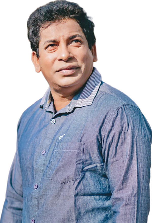 প্রথমবার কমেডিয়ান চরিত্রে!