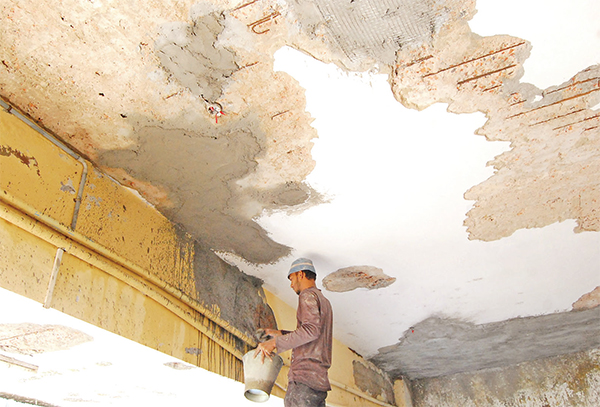 সংস্কারকাজ চলছে