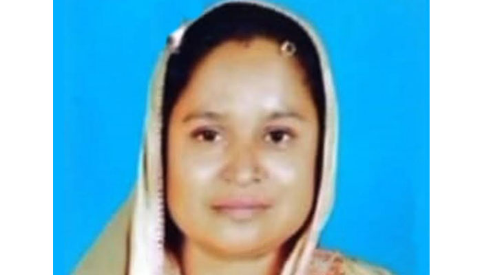 সিরাজগঞ্জে নারী ইউপি সদস্যকে শ্বাসরোধে হত্যা, স্বামী পলাতক সিরাজগঞ্জে নারী ইউপি সদস্যকে শ্বাসরোধে হত্যা, স্বামী পলাতক