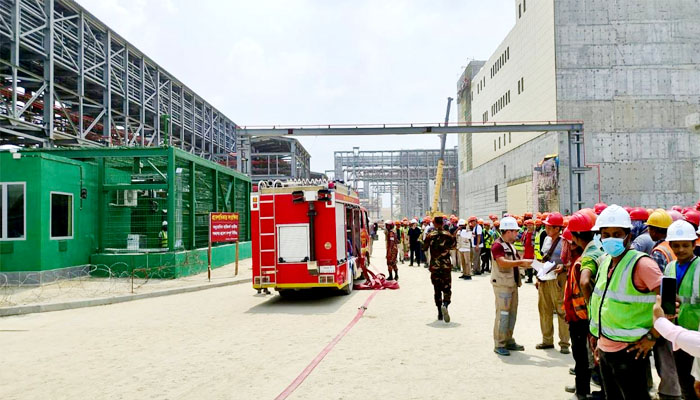 রূপপুর পারমাণবিকে রেডিয়েশন এরিয়ায় অগ্নিনির্বাপণ প্রশিক্ষণ সম্পন্ন