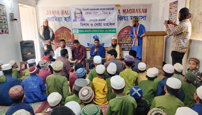 সিলেটে বেগম জিয়ার রোগমুক্তির প্রার্থনায় এ্যাবের দোয়া মাহফিল সিলেটে বেগম জিয়ার রোগমুক্তির প্রার্থনায় এ্যাবের দোয়া মাহফিল