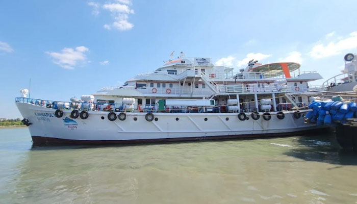 আজ পর্যটক নিয়ে সেন্টমার্টিন যাচ্ছে ৩ জাহাজ