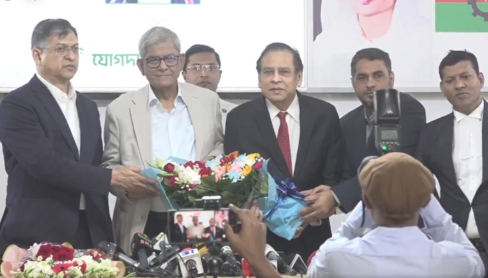 বিএনপিতে আনুষ্ঠানিকভাবে যোগ দিলেন রেজা কিবরিয়া