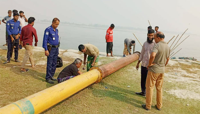 যমুনায় অবৈধভাবে বালু উত্তোলন— ২ ব্যবসায়ীকে জরিমানা
