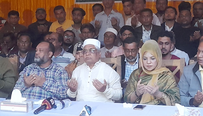 শেখ হাসিনা জেলখানায় বেগম জিয়াকে স্লো পয়জনিং করেছে: বুলু