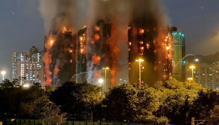 হংকংয়ের অগ্নিকাণ্ডে মৃত্যু বেড়ে ১৫১ হংকংয়ের অগ্নিকাণ্ডে মৃত্যু বেড়ে ১৫১