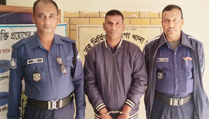 সিরাজগঞ্জে গৃহবধূ লাবনী হত্যার রহস্য উদঘাটন: প্রেমিক গ্রেপ্তার