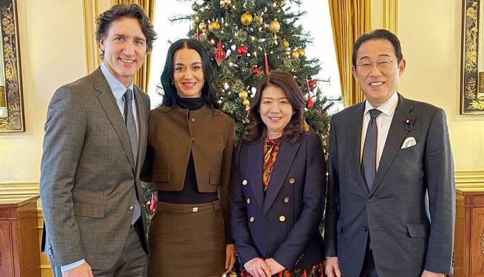 কেটি পেরিকে নিয়ে প্রকাশ্যে এলেন জাস্টিন ট্রুডো