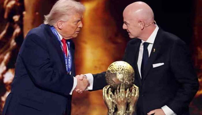 ‘ফিফা শান্তি পুরস্কার’ পেলেন ট্রাম্প