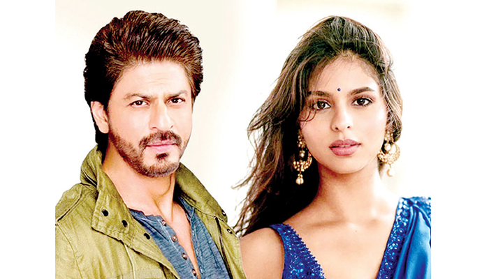 সুহানাকে ‘অ্যাকশন’ শেখাচ্ছেন শাহরুখ সুহানাকে ‘অ্যাকশন’ শেখাচ্ছেন শাহরুখ