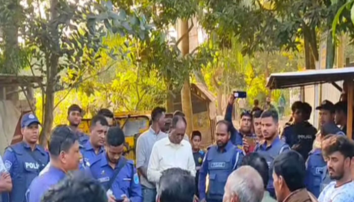 গজারিয়ায় ব্যান্ড পার্টি বাজিয়ে ডাকাতের শোডাউন, পুলিশের অভিযান গজারিয়ায় ব্যান্ড পার্টি বাজিয়ে ডাকাতের শোডাউন, পুলিশের অভিযান