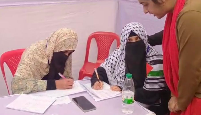 ছাত্রীসংস্থার উদ্যোগে রাবিতে ফ্রি মেডিকেল ক্যাম্প