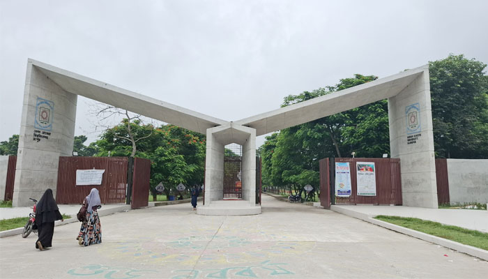 ফের ব্রাকসুর প্রধান নির্বাচন কমিশনারের পদত্যাগ ফের ব্রাকসুর প্রধান নির্বাচন কমিশনারের পদত্যাগ