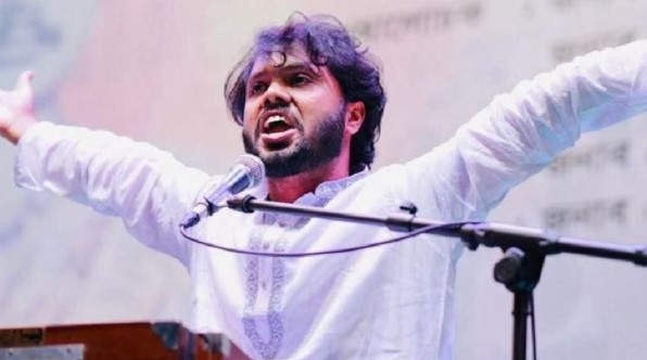 গুলিবিদ্ধ ওসমান হাদিকে নেওয়া হচ্ছে এভারকেয়ার হাসপাতালে