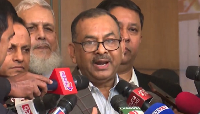 আমরা প্রাইম টার্গেটকে খুঁজছি: ডিএমপি কমিশনার আমরা প্রাইম টার্গেটকে খুঁজছি: ডিএমপি কমিশনার