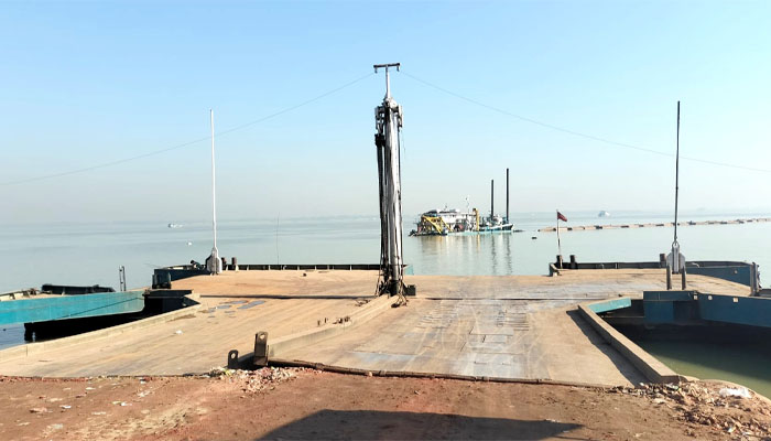 নাব্য সংকটে দৌলতদিয়ার ৭ নম্বর ফেরিঘাট বন্ধ নাব্য সংকটে দৌলতদিয়ার ৭ নম্বর ফেরিঘাট বন্ধ