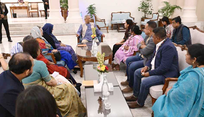 হাদির ওপর পূর্ব পরিকল্পিতভাবে হামলা চালানো হয়েছে : প্রধান উপদেষ্টা হাদির ওপর পূর্ব পরিকল্পিতভাবে হামলা চালানো হয়েছে : প্রধান উপদেষ্টা