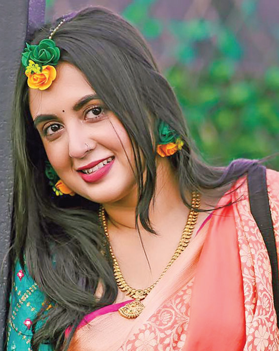 এমন মেকআপ আগে দেখা যায়নি এমন মেকআপ আগে দেখা যায়নি