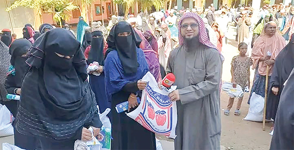 এহইয়াউস সুন্নাহ ফাউন্ডেশনের চাল বিতরণ এহইয়াউস সুন্নাহ ফাউন্ডেশনের চাল বিতরণ