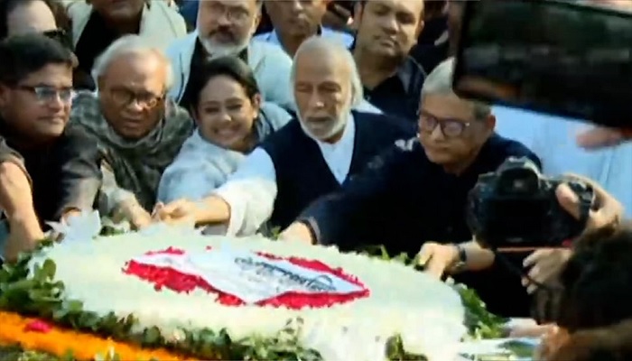 তারেক রহমানের পক্ষে শহীদ বুদ্ধিজীবীদের প্রতি বিএনপির শ্রদ্ধা তারেক রহমানের পক্ষে শহীদ বুদ্ধিজীবীদের প্রতি বিএনপির শ্রদ্ধা