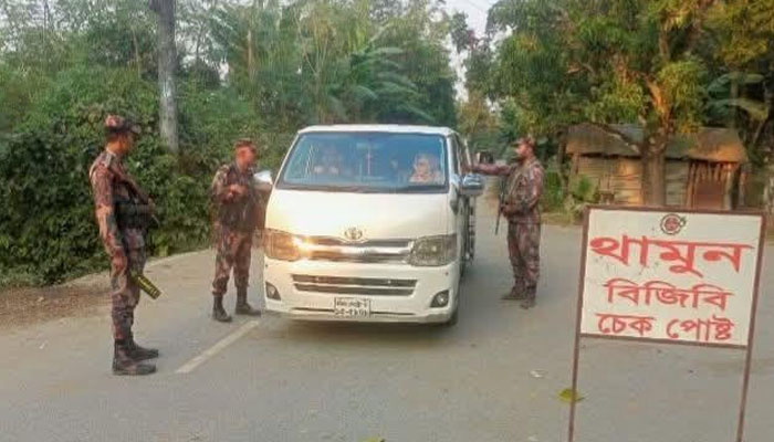 ওসমান হাদিকে গুলির ঘটনায় চুয়াডাঙ্গা সীমান্তে সর্বোচ্চ সতর্কতা ওসমান হাদিকে গুলির ঘটনায় চুয়াডাঙ্গা সীমান্তে সর্বোচ্চ সতর্কতা