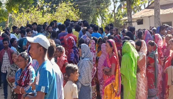 চিকিৎসকের অবহেলায় শিশু মৃত্যুর অভিযোগ; চা শ্রমিকদের বিক্ষোভ চিকিৎসকের অবহেলায় শিশু মৃত্যুর অভিযোগ; চা শ্রমিকদের বিক্ষোভ