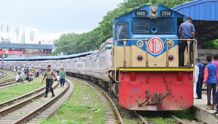 তারেক রহমানের দেশে ফেরায় ৭ রুটে বিশেষ ট্রেন রিজার্ভ চায় বিএনপি তারেক রহমানের দেশে ফেরায় ৭ রুটে বিশেষ ট্রেন রিজার্ভ চায় বিএনপি