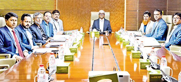 আল-আরাফাহ্ ইসলামী ব্যাংকের সভা আল-আরাফাহ্ ইসলামী ব্যাংকের সভা