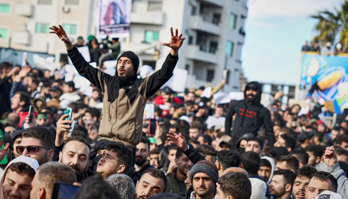 সিরিয়ায় একাধিক শহরে ব্যাপক সংঘর্ষ, বহু হতাহত সিরিয়ায় একাধিক শহরে ব্যাপক সংঘর্ষ, বহু হতাহত