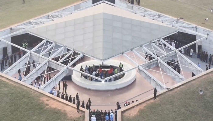 জিয়াউর রহমান-খালেদা জিয়ার সমাধিস্থল সবার জন্য উন্মুক্ত জিয়াউর রহমান-খালেদা জিয়ার সমাধিস্থল সবার জন্য উন্মুক্ত