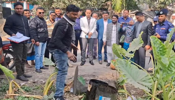 শার্শায় ভেজাল গুড় কারখানাসহ ৩ প্রতিষ্ঠানে জরিমানা শার্শায় ভেজাল গুড় কারখানাসহ ৩ প্রতিষ্ঠানে জরিমানা