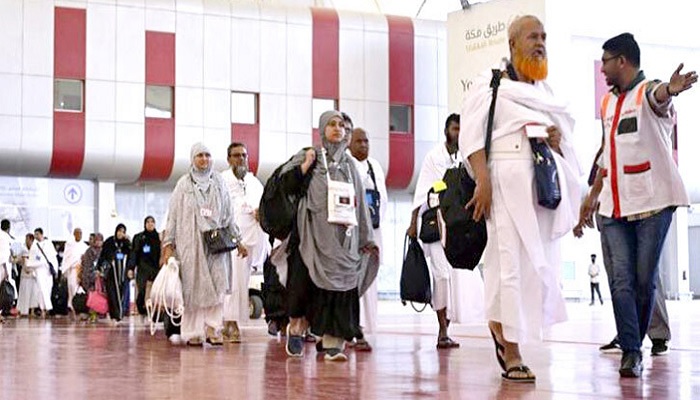 ২৫ জানুয়ারির মধ্যে হজযাত্রীদের স্বাস্থ্য পরীক্ষা শেষ করার নির্দেশনা ২৫ জানুয়ারির মধ্যে হজযাত্রীদের স্বাস্থ্য পরীক্ষা শেষ করার নির্দেশনা