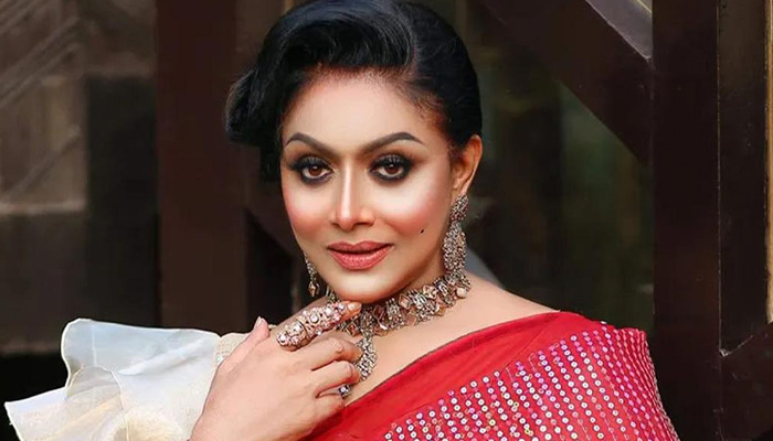 রোজিনাকে নিয়ে পডকাস্ট রোজিনাকে নিয়ে পডকাস্ট