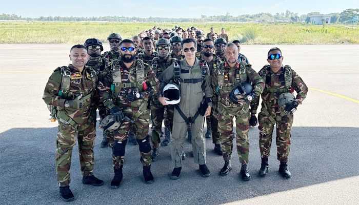 বিজয় দিবসে আকাশে ইতিহাস, গিনেজ ওয়ার্ল্ড রেকর্ডে বাংলাদেশ বিজয় দিবসে আকাশে ইতিহাস, গিনেজ ওয়ার্ল্ড রেকর্ডে বাংলাদেশ