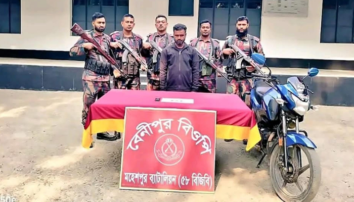 জীবননগর সীমান্তে স্বর্ণের বারসহ আটক ১ জীবননগর সীমান্তে স্বর্ণের বারসহ আটক ১