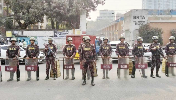 রাজধানীর মিরপুরে বিজিবি মোতায়েন রাজধানীর মিরপুরে বিজিবি মোতায়েন