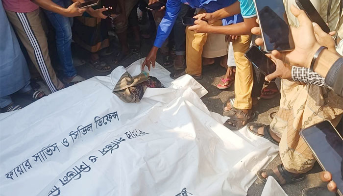 ভোলায় পৃথক সড়ক দুর্ঘটনায় নিহত ৪, আহত ১০ ভোলায় পৃথক সড়ক দুর্ঘটনায় নিহত ৪, আহত ১০