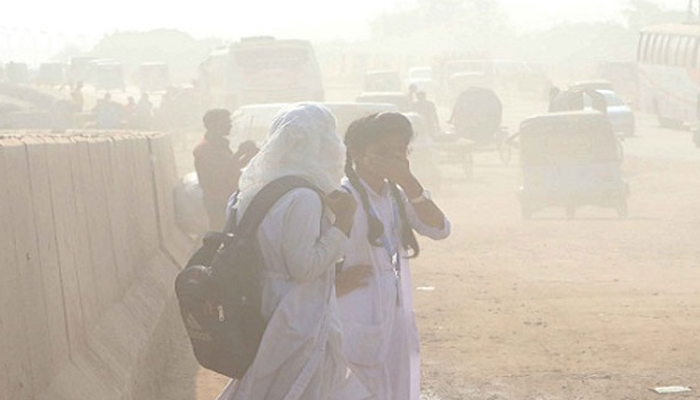 বায়ুদূষণে আজ দ্বিতীয় ঢাকা বায়ুদূষণে আজ দ্বিতীয় ঢাকা