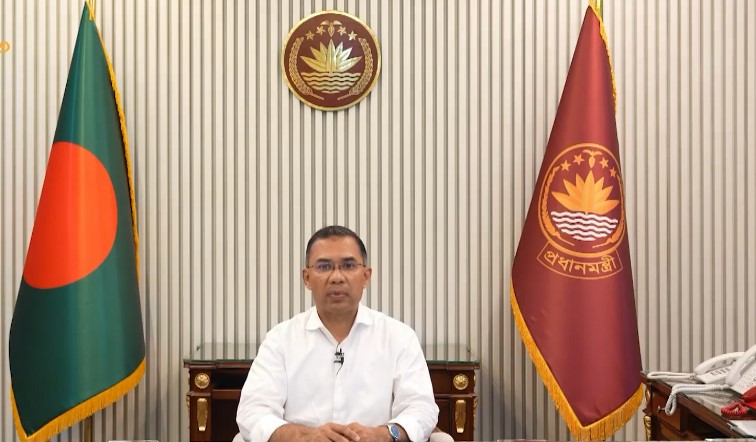 শান্তি ও নিরাপত্তা ফিরিয়ে আনাই প্রধান অগ্রাধিকার: প্রধানমন্ত্রী শান্তি ও নিরাপত্তা ফিরিয়ে আনাই প্রধান অগ্রাধিকার: প্রধানমন্ত্রী