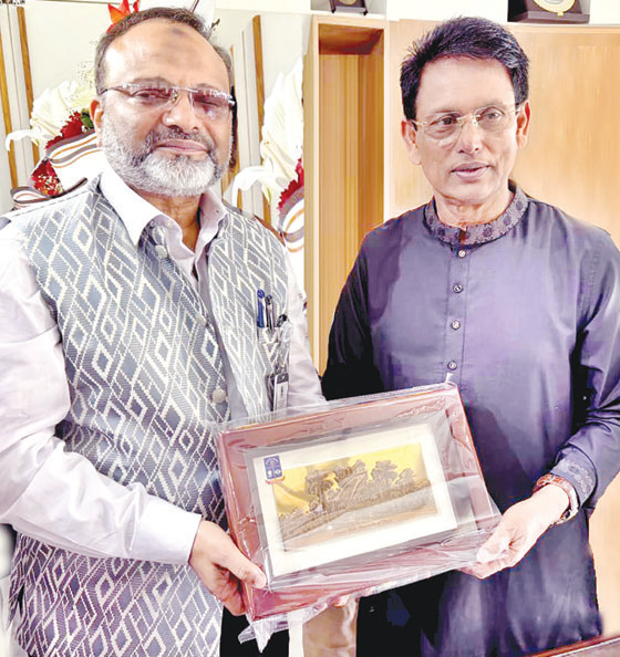 শিক্ষামন্ত্রীর সঙ্গে ঢাবি উপাচার্যের সৌজন্য সাক্ষাৎ শিক্ষামন্ত্রীর সঙ্গে ঢাবি উপাচার্যের সৌজন্য সাক্ষাৎ