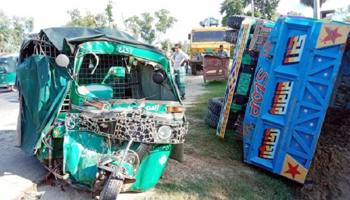 মৌলভীবাজারে পিকআপ-সিএনজির সংঘর্ষে ৩ জনের প্রাণহানি মৌলভীবাজারে পিকআপ-সিএনজির সংঘর্ষে ৩ জনের প্রাণহানি