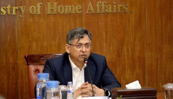 সব বাহিনীর প্রধানকে নিয়ে বৈঠকে স্বরাষ্ট্রমন্ত্রী সব বাহিনীর প্রধানকে নিয়ে বৈঠকে স্বরাষ্ট্রমন্ত্রী