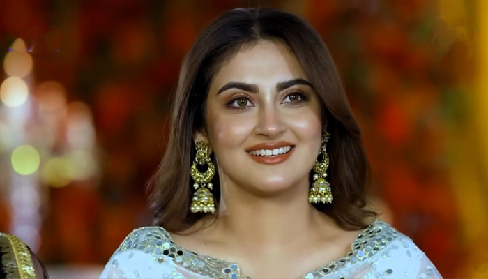 ভাইরাল ক্লিপ নিয়ে মুখ খুললেন হিবা বুখারী ভাইরাল ক্লিপ নিয়ে মুখ খুললেন হিবা বুখারী