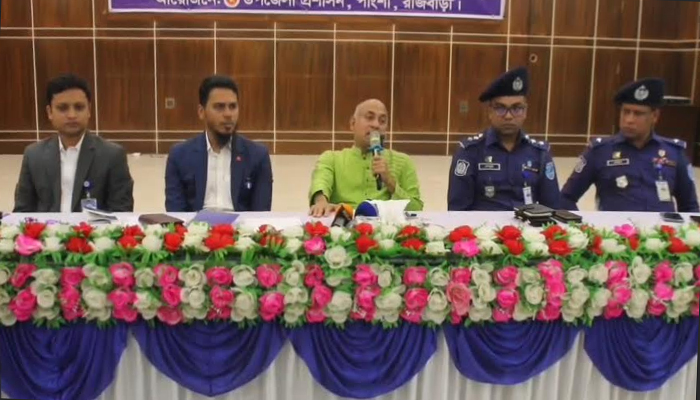 মতাদর্শের ভিন্নতাই গণতন্ত্রের সৌন্দর্য: এমপি হারুন-অর-রশিদ মতাদর্শের ভিন্নতাই গণতন্ত্রের সৌন্দর্য: এমপি হারুন-অর-রশিদ