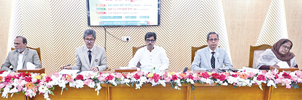 ‘নবীন কর্মকর্তারা মাঠমুখী হলে কৃষি সম্ভাবনা বাড়বে’ ‘নবীন কর্মকর্তারা মাঠমুখী হলে কৃষি সম্ভাবনা বাড়বে’