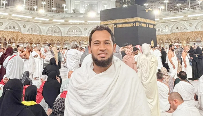 ইরান-ইসরায়েল সংঘাতের কারণে জেদ্দায় আটকা মুশফিকুর রহিম ইরান-ইসরায়েল সংঘাতের কারণে জেদ্দায় আটকা মুশফিকুর রহিম