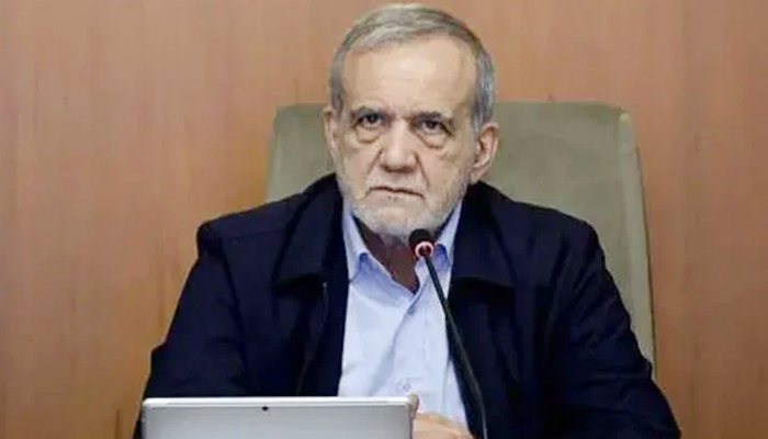 আমাদের সেনারা শত্রুদের ঘাঁটি গুঁড়িয়ে দিচ্ছে : মাসুদ পেজেশকিয়ান আমাদের সেনারা শত্রুদের ঘাঁটি গুঁড়িয়ে দিচ্ছে : মাসুদ পেজেশকিয়ান