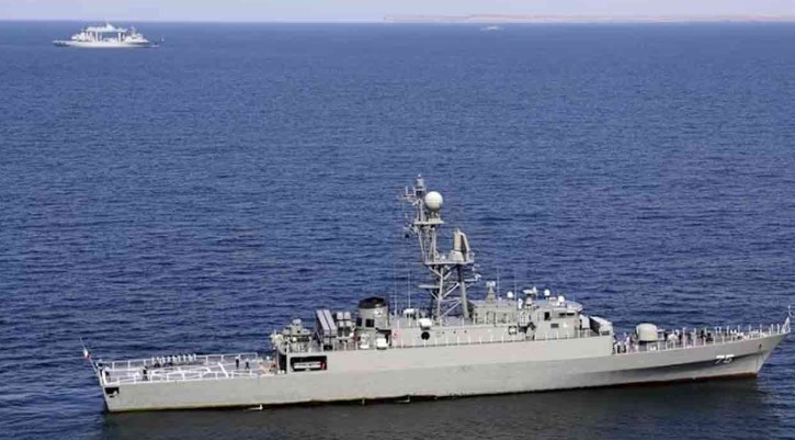 মার্কিন সাবমেরিনের হামলায় ডুবে গেল ইরানি জাহাজ, নিহত ৮৭ মার্কিন সাবমেরিনের হামলায় ডুবে গেল ইরানি জাহাজ, নিহত ৮৭